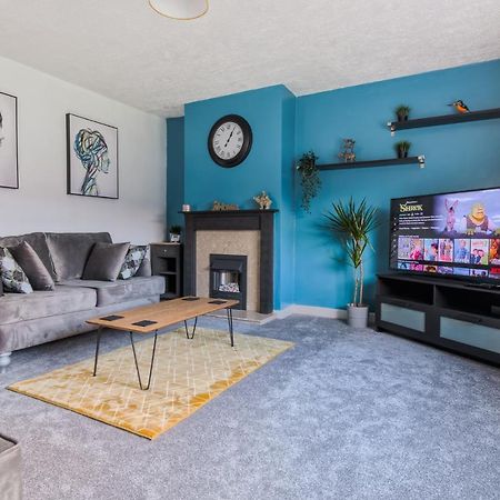 Rookwood House - Spacious Home With Free Parking - Short Stay Leeds ลีดส์ ภายนอก รูปภาพ