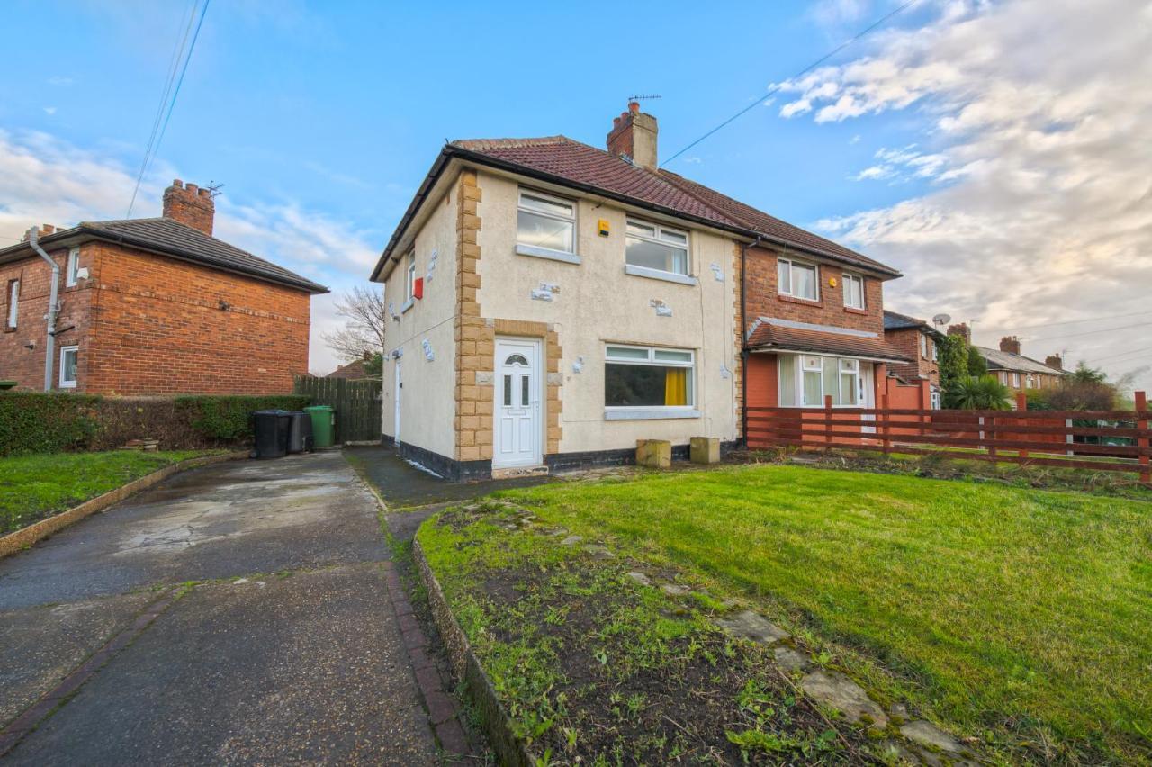 Rookwood House - Spacious Home With Free Parking - Short Stay Leeds ลีดส์ ภายนอก รูปภาพ